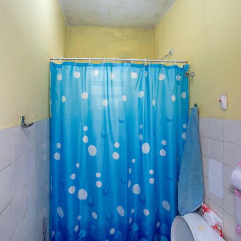Casa à venda com 60m², 3 quartos e 2 vagasBanheiro
