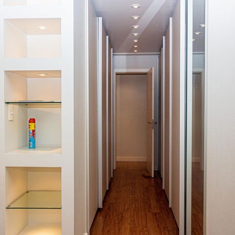 Apartamento à venda com 229m², 4 quartos e 4 vagas Apartamento à venda com 229m², 4 quartos e 4 vagasCloset da Suíte Master
