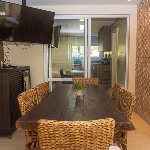 Apartamento à venda com 229m², 4 quartos e 4 vagas Apartamento à venda com 229m², 4 quartos e 4 vagasVaranda da Sala