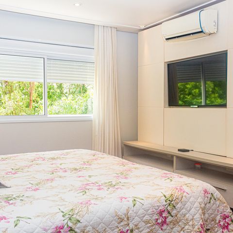 Apartamento à venda com 229m², 4 quartos e 4 vagas Apartamento à venda com 229m², 4 quartos e 4 vagasSuíte Master