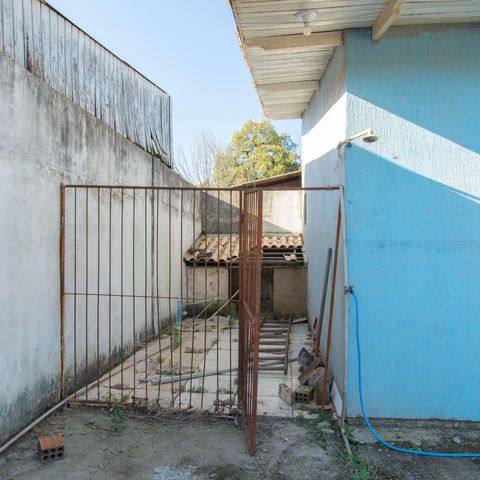 Casa à venda com 300m², 4 quartos e 2 vagas