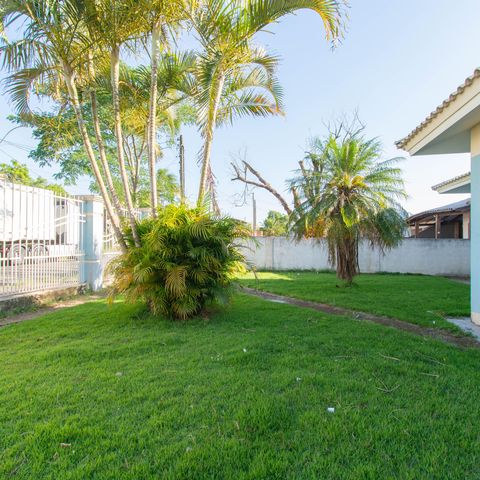 Casa à venda com 300m², 4 quartos e 2 vagas