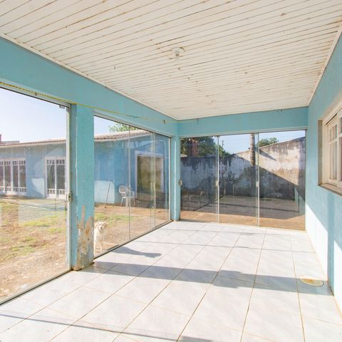 Casa à venda com 300m², 4 quartos e 2 vagas