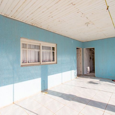 Casa à venda com 300m², 4 quartos e 2 vagas