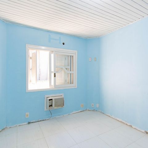 Casa à venda com 300m², 4 quartos e 2 vagas