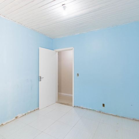Casa à venda com 300m², 4 quartos e 2 vagas