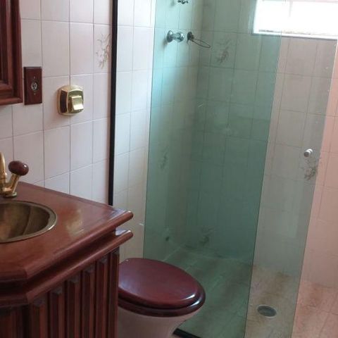 Casa à venda com 188m², 3 quartos e 4 vagas