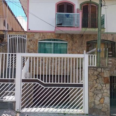Casa à venda com 188m², 3 quartos e 4 vagas