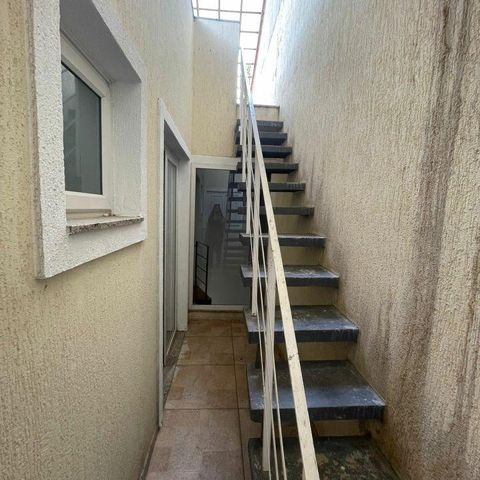 Casa à venda com 160m², 3 quartos e 2 vagas