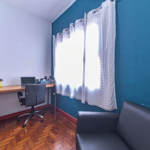 Casa à venda com 170m², 3 quartos e 2 vagas Casa à venda com 170m², 3 quartos e 2 vagasSuíte
