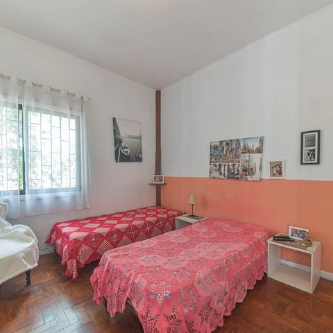Casa à venda com 170m², 3 quartos e 2 vagas Casa à venda com 170m², 3 quartos e 2 vagasQuarto 2