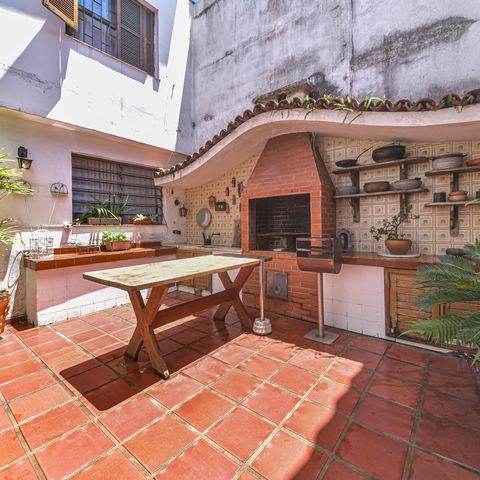 Casa à venda com 170m², 3 quartos e 2 vagas Casa à venda com 170m², 3 quartos e 2 vagasÁrea Gourmet