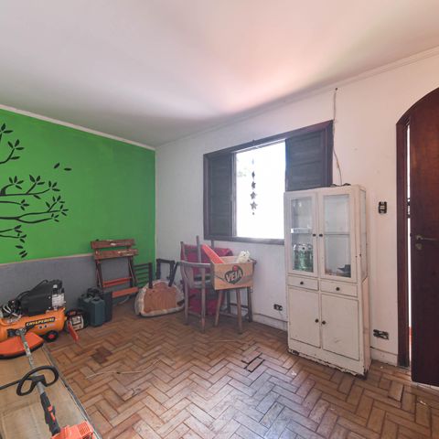Casa à venda com 170m², 3 quartos e 2 vagas Casa à venda com 170m², 3 quartos e 2 vagasEdicula