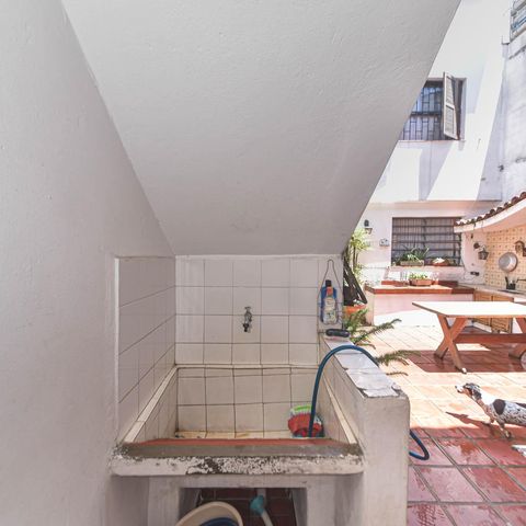Casa à venda com 170m², 3 quartos e 2 vagas Casa à venda com 170m², 3 quartos e 2 vagasLavanderia