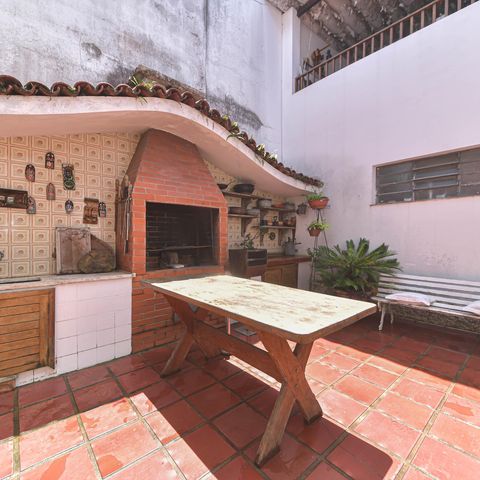 Casa à venda com 170m², 3 quartos e 2 vagas Casa à venda com 170m², 3 quartos e 2 vagasÁrea Gourmet