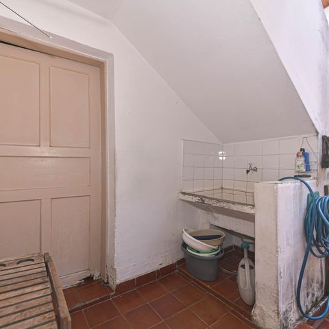 Casa à venda com 170m², 3 quartos e 2 vagas Casa à venda com 170m², 3 quartos e 2 vagasLavanderia
