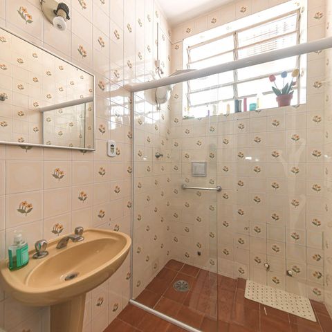 Casa à venda com 170m², 3 quartos e 2 vagas Casa à venda com 170m², 3 quartos e 2 vagasBanheiro da Suíte