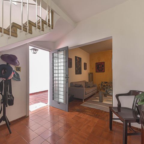 Casa à venda com 170m², 3 quartos e 2 vagas Casa à venda com 170m², 3 quartos e 2 vagasSala - Hall de Entrada