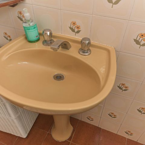 Casa à venda com 170m², 3 quartos e 2 vagas Casa à venda com 170m², 3 quartos e 2 vagasBanheiro da Suíte