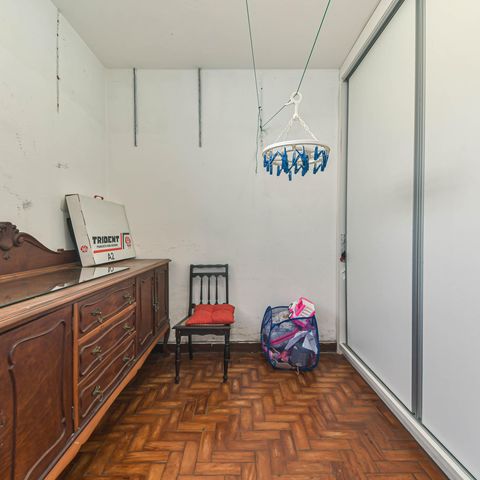 Casa à venda com 170m², 3 quartos e 2 vagas Casa à venda com 170m², 3 quartos e 2 vagasQuarto de Serviço