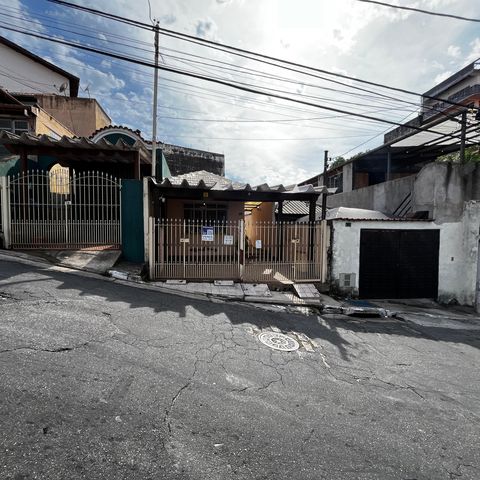 Casa à venda com 125m², 3 quartos e 2 vagasFachada/Placa