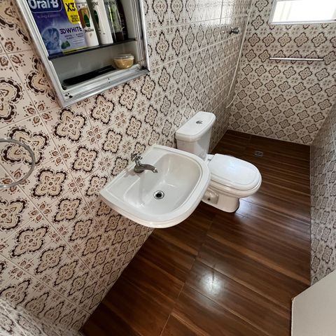 Casa à venda com 125m², 3 quartos e 2 vagasBanheiro