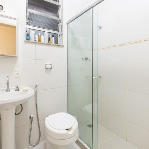 Apartamento à venda com 62m², 2 quartos e sem vagaBanheiro