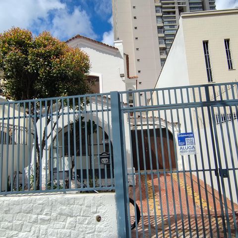 Casa para alugar com 400m², 3 quartos e 5 vagas