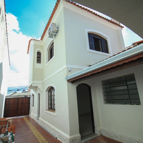 Casa para alugar com 400m², 3 quartos e 5 vagas