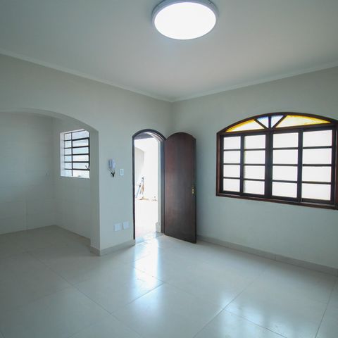 Casa para alugar com 400m², 3 quartos e 5 vagas