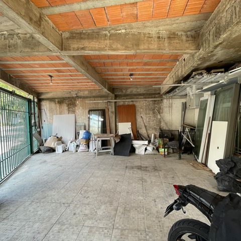 Casa à venda com 230m², 3 quartos e 3 vagasGaragem