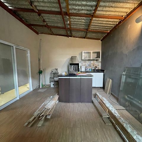 Casa à venda com 230m², 3 quartos e 3 vagasChurrasqueira