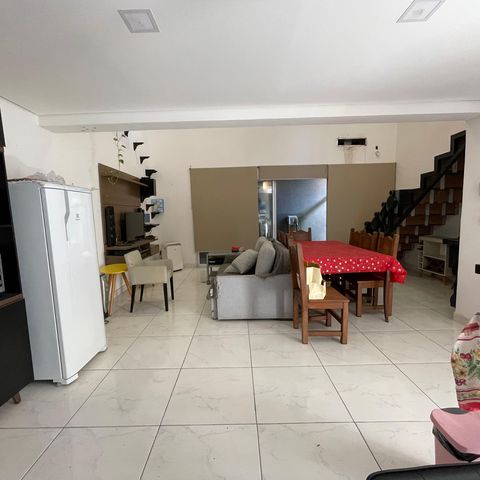 Casa à venda com 230m², 3 quartos e 3 vagasCozinha