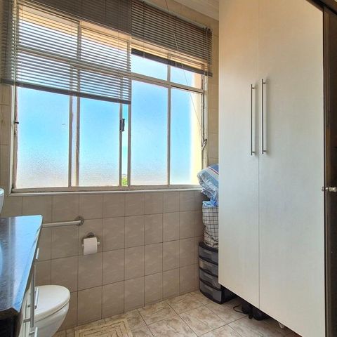 Apartamento à venda com 104m², 3 quartos e sem vaga Apartamento à venda com 104m², 3 quartos e sem vagaBanheiro
