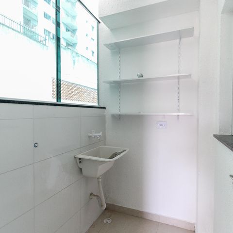 Casa à venda com 52m², 2 quartos e 1 vaga Casa à venda com 52m², 2 quartos e 1 vagaÁrea de Serviço