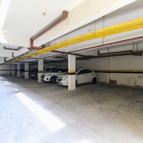 Casa à venda com 52m², 2 quartos e 1 vaga Casa à venda com 52m², 2 quartos e 1 vagaEstacionamento