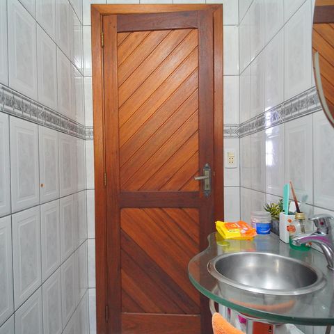 Casa à venda com 300m², 4 quartos e 3 vagasBanheiro 2