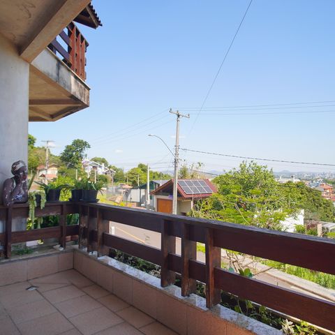 Casa à venda com 300m², 4 quartos e 3 vagasVaranda