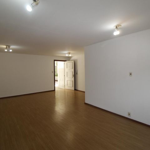 Apartamento para alugar com 113m², 3 quartos e sem vagaSala
