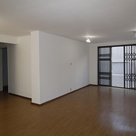 Apartamento para alugar com 113m², 3 quartos e sem vagaSala