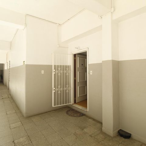 Apartamento para alugar com 113m², 3 quartos e sem vagaÁrea externa