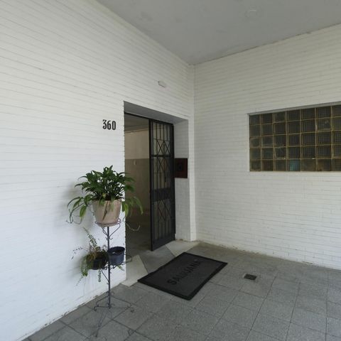 Apartamento para alugar com 113m², 3 quartos e sem vagaÁrea externa