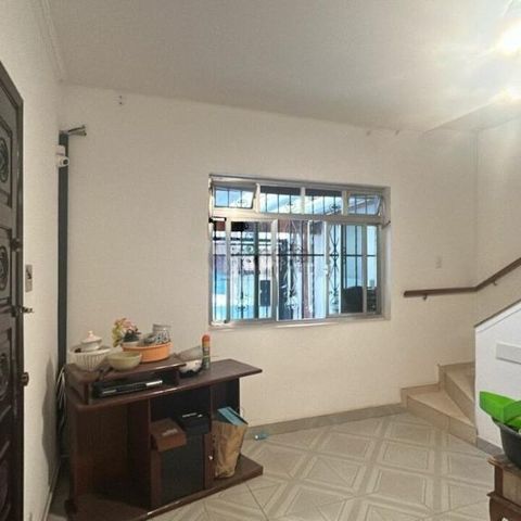 Casa à venda com 170m², 3 quartos e 2 vagas