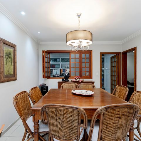 Casa de condomínio à venda com 365m², 4 quartos e 3 vagasSala de Jantar
