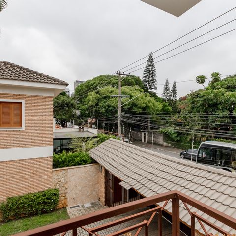 Casa de condomínio à venda com 365m², 4 quartos e 3 vagasVaranda da Suíte 2