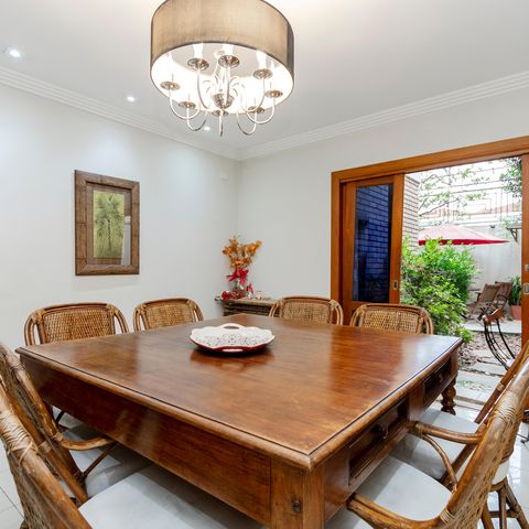 Casa de condomínio à venda com 365m², 4 quartos e 3 vagasSala de Jantar