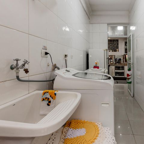 Casa de condomínio à venda com 365m², 4 quartos e 3 vagasÁrea de Serviço