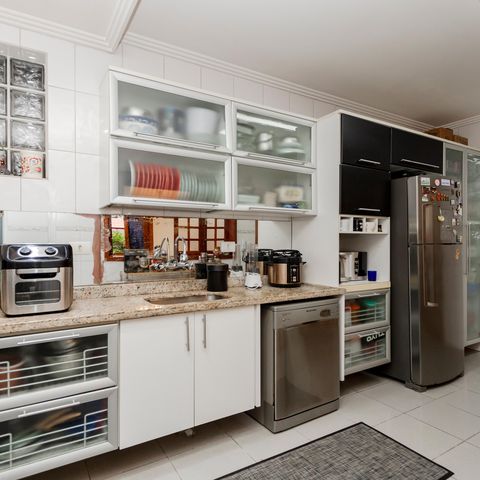 Casa de condomínio à venda com 365m², 4 quartos e 3 vagasCozinha