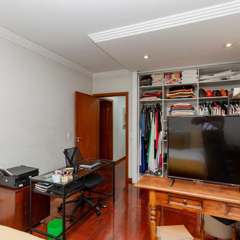 Casa de condomínio à venda com 365m², 4 quartos e 3 vagasSuíte 1