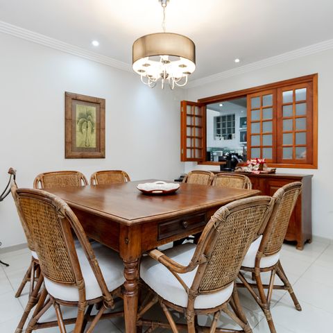 Casa de condomínio à venda com 365m², 4 quartos e 3 vagasSala de Jantar